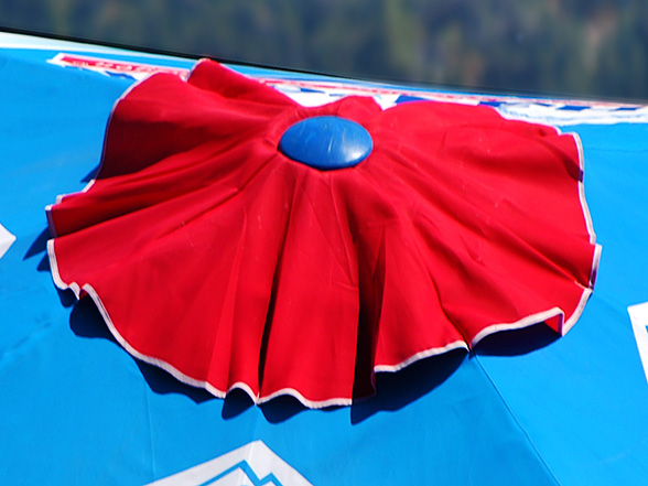 Design solutions and prepress of advertising umbrellas, Gorna Bania mineral water.